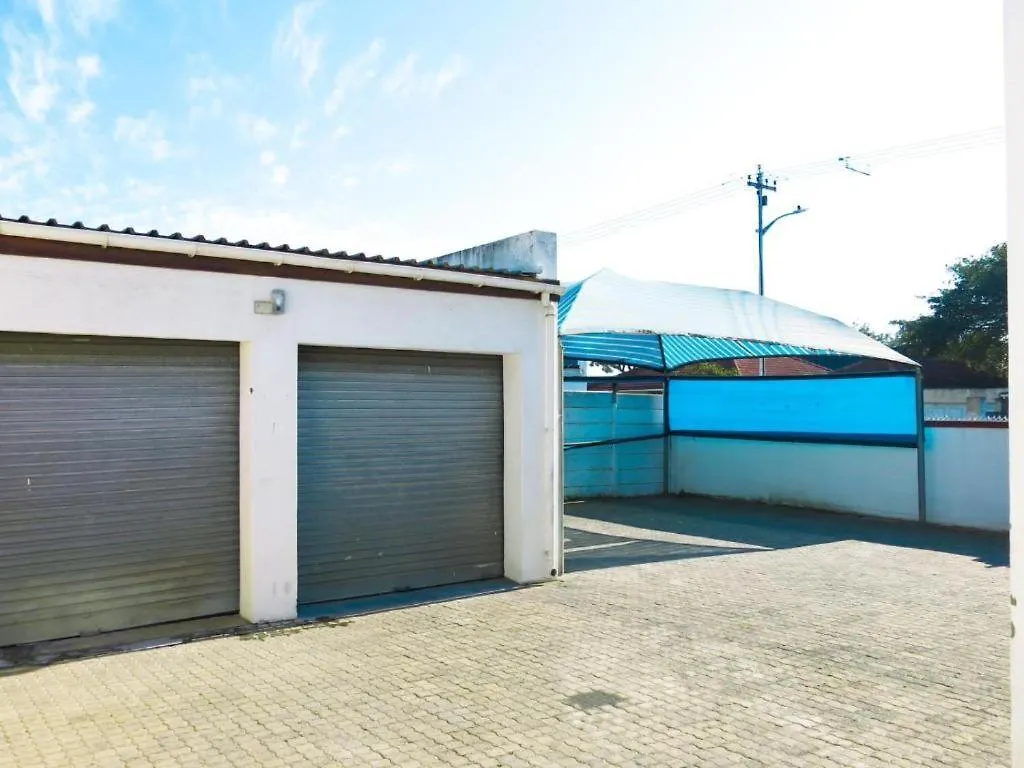 Guest house 33 Goulborn Street Goodwood Hotel Cape Town